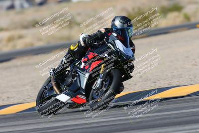 media/Feb-03-2024-SoCal Trackdays (Sat) [[767c60a41c]]/3-Turn 4 (1020am)/